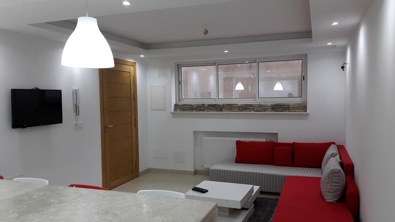 Ain Zaghouan Apart In Front Of Tunis Mall Lac 2 아파트 외부 사진